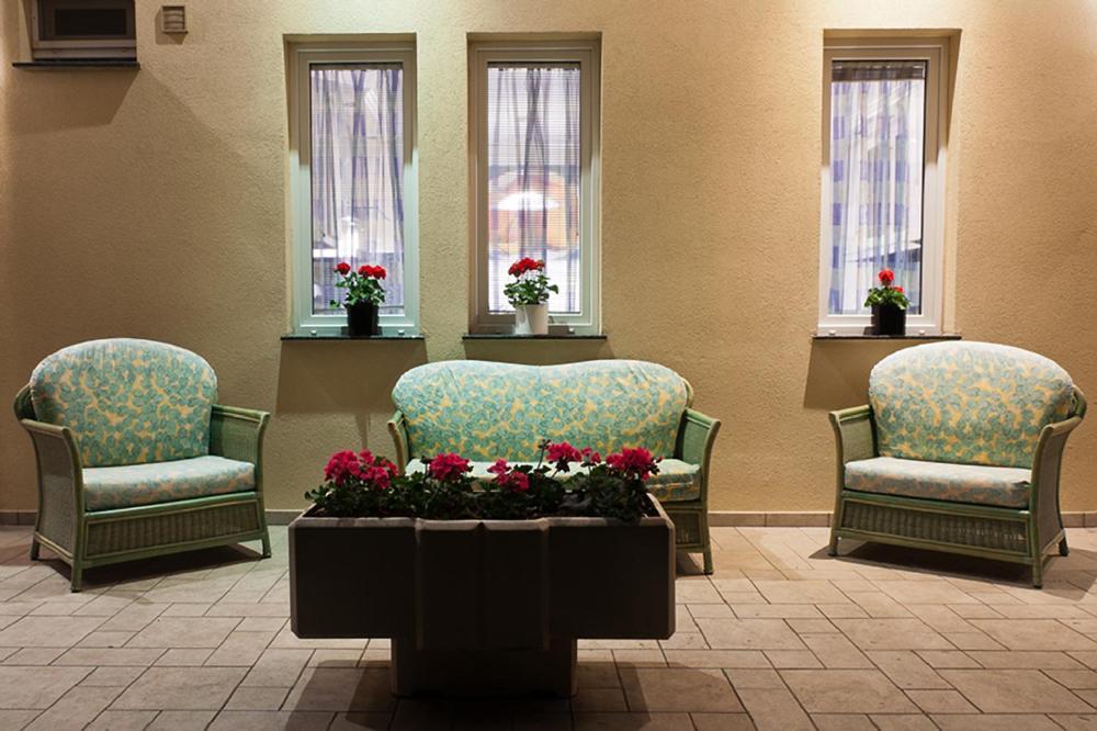 Ferienwohnung Deluxeapartman Nyíregyháza Zimmer foto