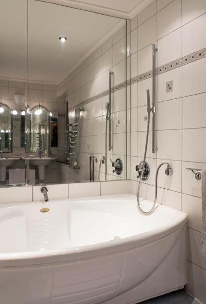 Ferienwohnung Deluxeapartman Nyíregyháza Zimmer foto
